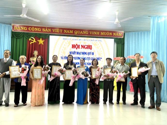 Lâm Đồng tổ chức tôn vinh “Gương sáng Cựu Giáo Chức”lần thứ nhất
