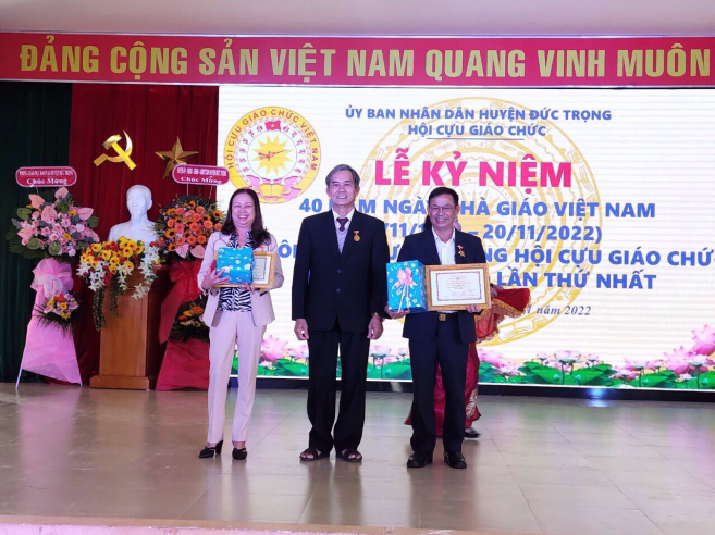 Lâm Đồng tổ chức tôn vinh “Gương sáng Cựu Giáo Chức”lần thứ nhất