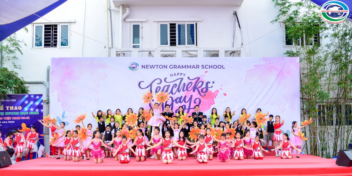 Trường Tiểu học I-Sắc Niu-Tơn "ơn Thầy Cô, chúng em xin nhớ mãi”