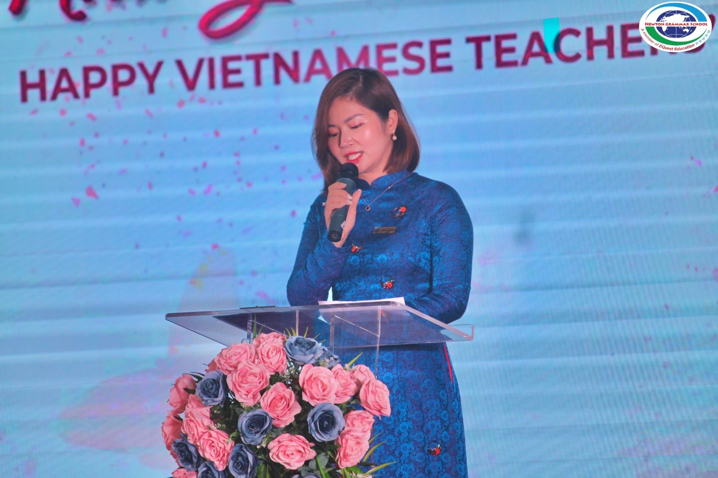 Xúc động tràn đầy ngày Nhà giáo Việt Nam 20/11 tại trường Tiểu Học Newton Goldmark