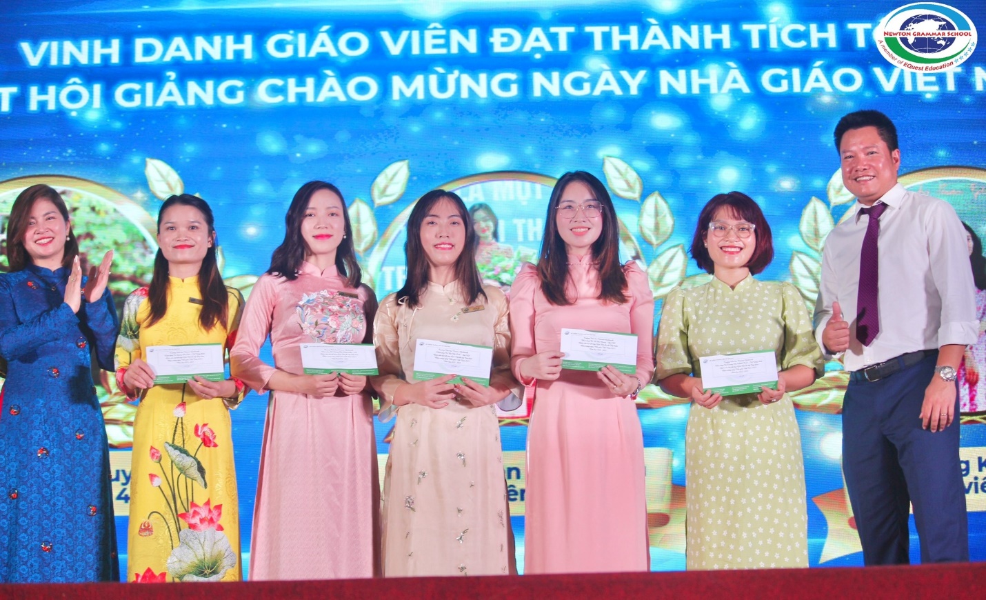 Xúc động tràn đầy ngày Nhà giáo Việt Nam 20/11 tại trường Tiểu Học Newton Goldmark