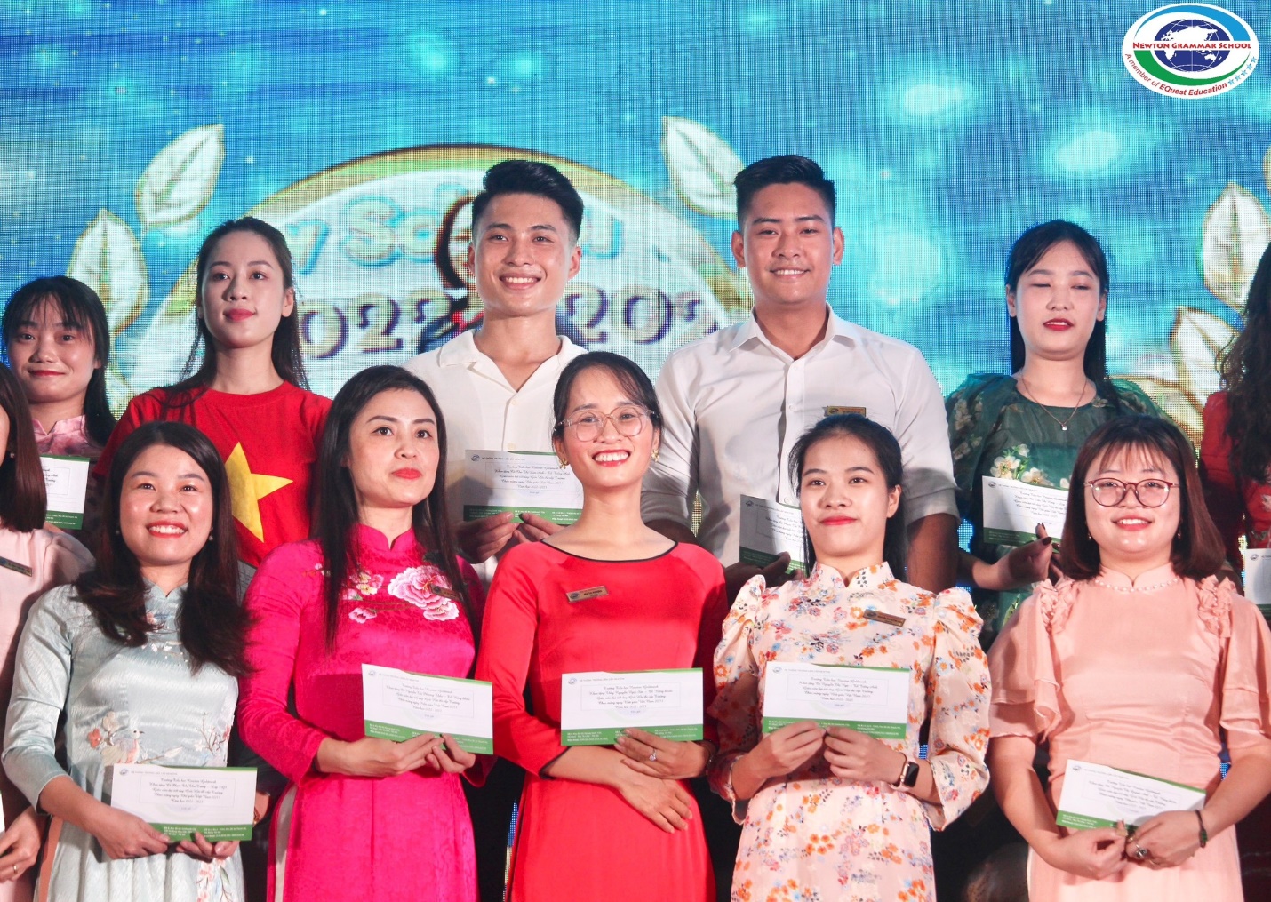 Xúc động tràn đầy ngày Nhà giáo Việt Nam 20/11 tại trường Tiểu Học Newton Goldmark