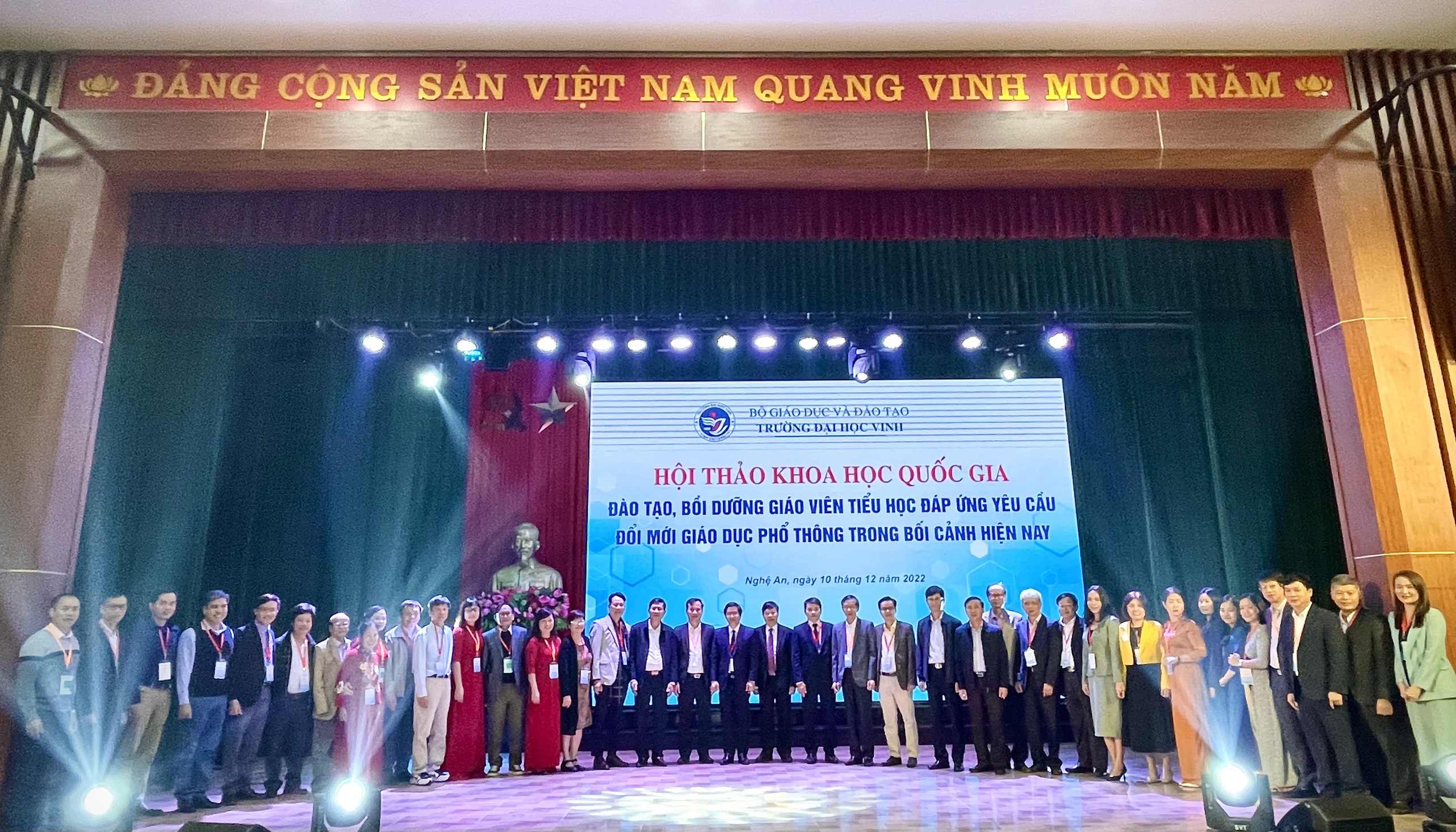 Trường Đại học Vinh tổ chức Hội thảo quốc gia “Đào tạo, bồi dưỡng giáo viên tiểu học đáp ứng yêu cầu đổi mới giáo dục phổ thông trong bối cảnh hiện nay”