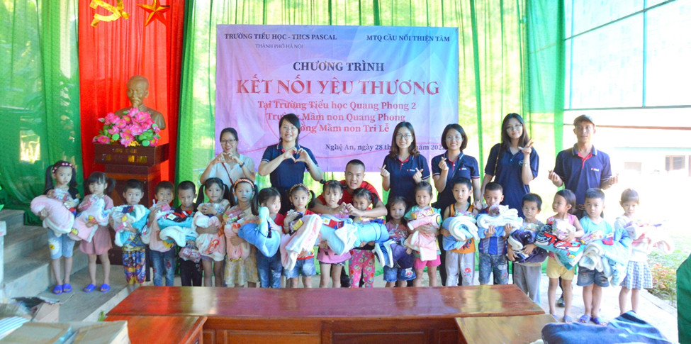 Trường học đi đầu: Giáo dục tình yêu thương đến với học trò còn nhiều khó khăn