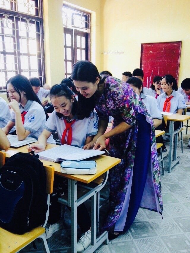 Người Thanh niên mang khăn quàng đỏ của Liên đội trường THCS Kim Nỗ