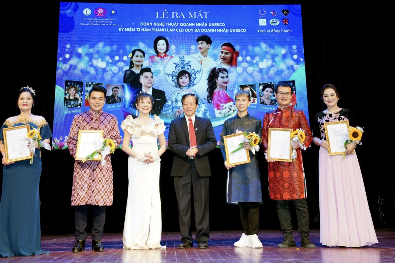 Lễ ra mắt Đoàn nghệ thuật Doanh nhân Unesco: Giáo dục truyền thống, lan tỏa yêu thương