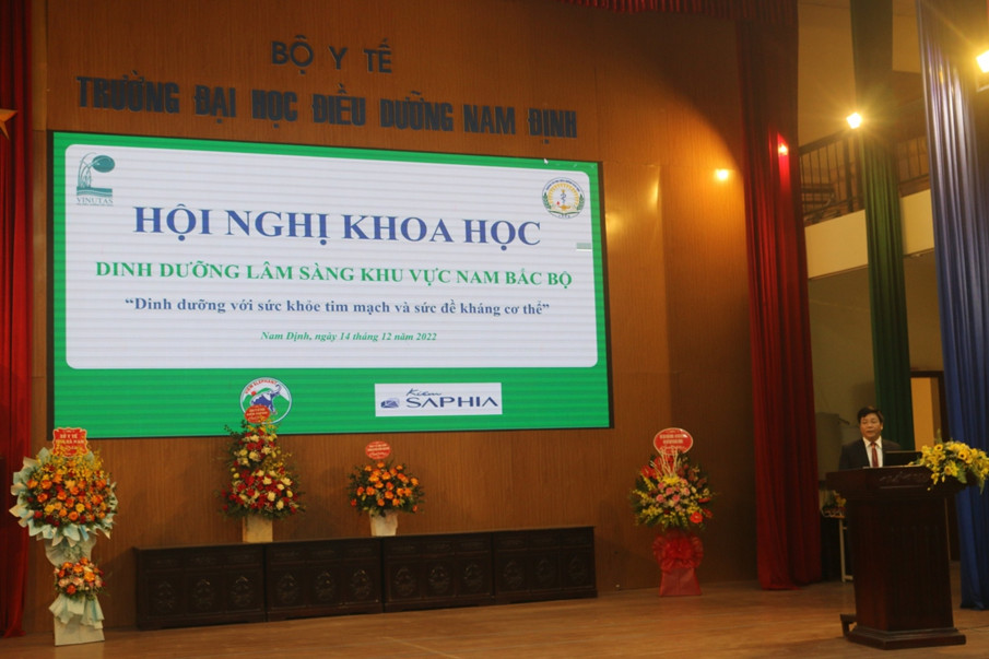 Hội nghị khoa học: Giáo dục toàn xã hội đáp ứng yêu cầu nâng cao và bảo vệ sức khỏe cho người dân.