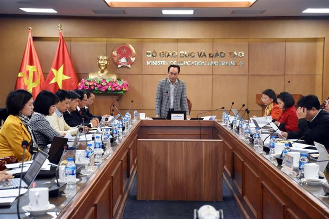 Nóng trong tuần: Vinh danh học sinh xuất sắc, hỗ trợ giáo dục Mầm non vùng khó