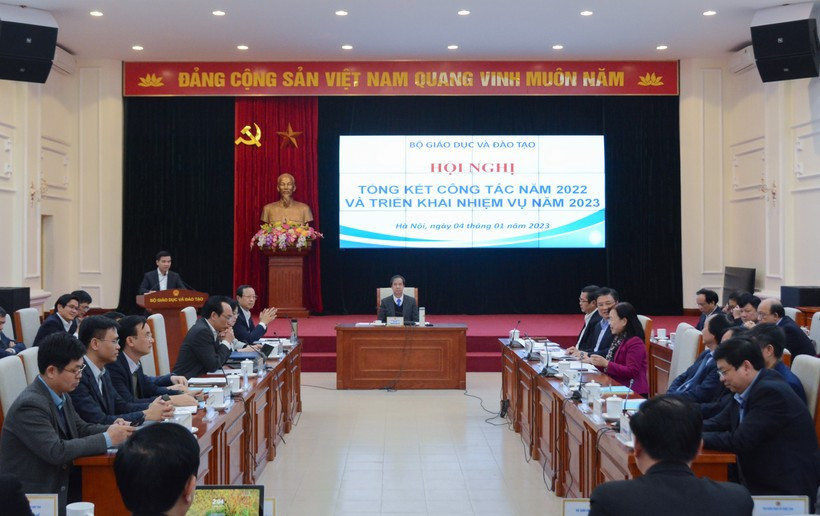 Bộ GD&ĐT đề ra 8 nhiệm vụ trọng tâm năm 2023