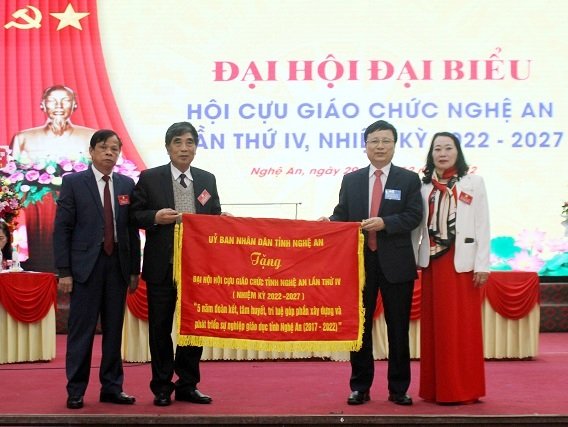 Đại hội IV Hội Cựu Giáo chức Nghệ An