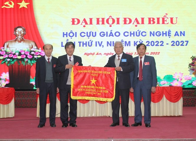 Đại hội IV Hội Cựu Giáo chức Nghệ An