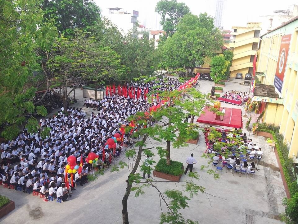 XÂY DỰNG TRƯỜNG TRUNG HỌC PHỔ THÔNG CHẤT LƯỢNG CAO TRÊN ĐỊA BÀN THÀNH PHỐ HÀ NỘI