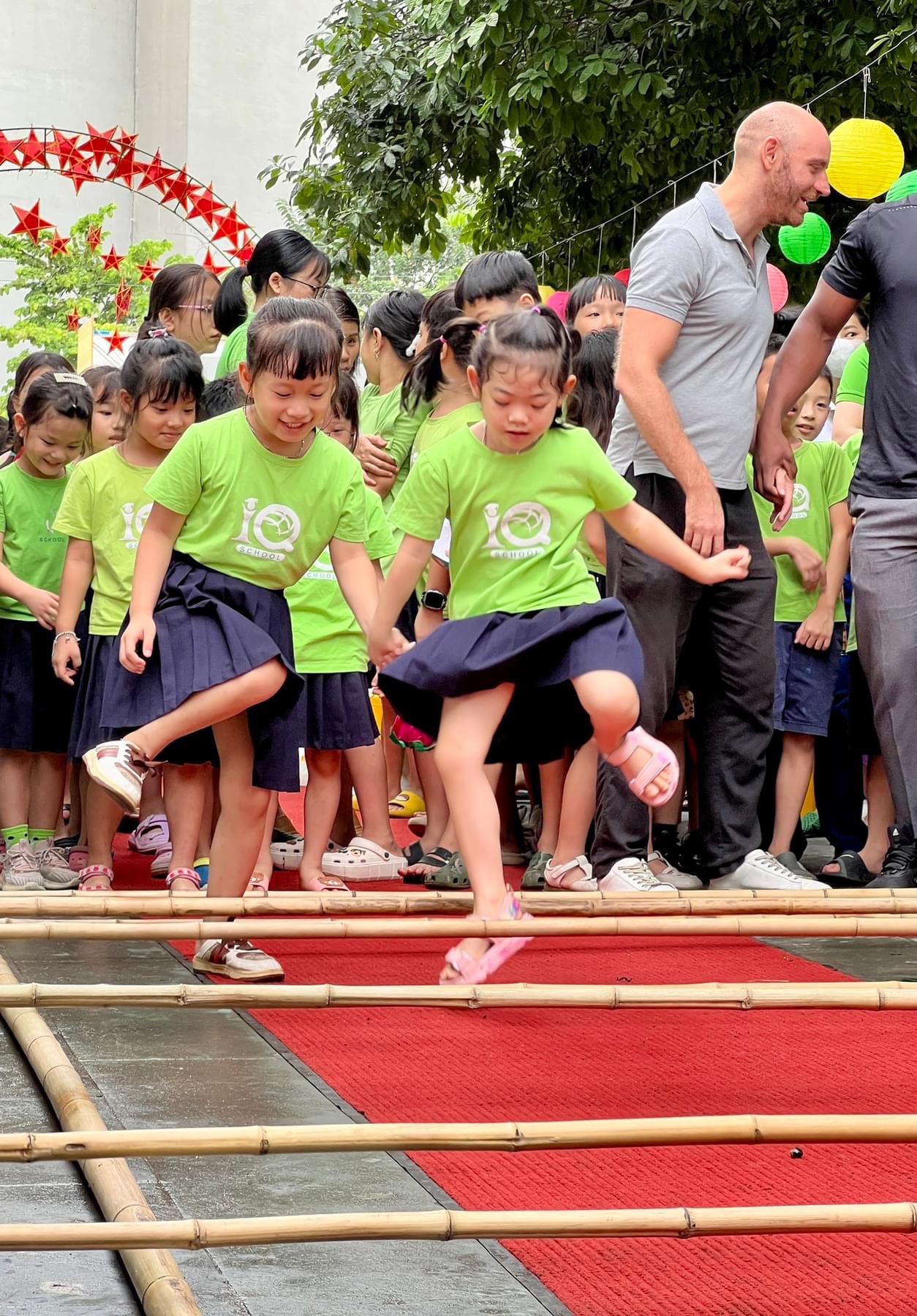 Trường Liên cấp quốc tế IqSchool tổ chức Ngày hội Trăng rằm 2023