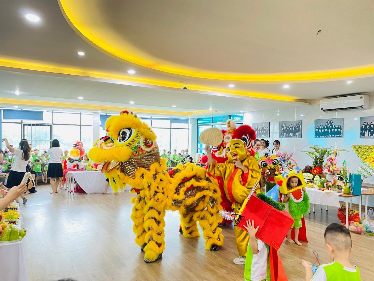 Trường Liên cấp quốc tế IqSchool tổ chức Ngày hội Trăng rằm 2023
