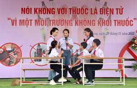 Thuốc lá điện tử trong học đường và vai trò của giáo dục