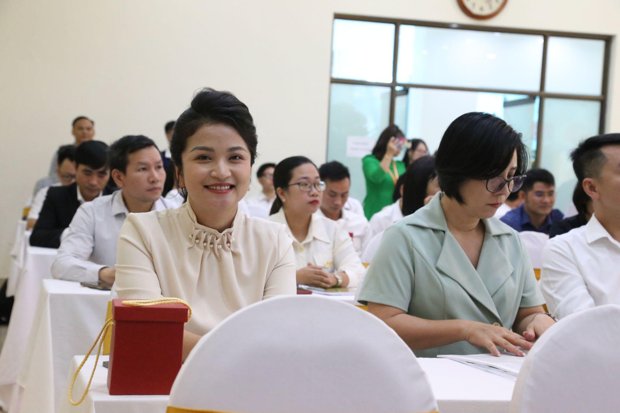 Kỷ niệm 01 năm ngày ra mắt Tạp chí Điện tử Giáo chức Việt Nam