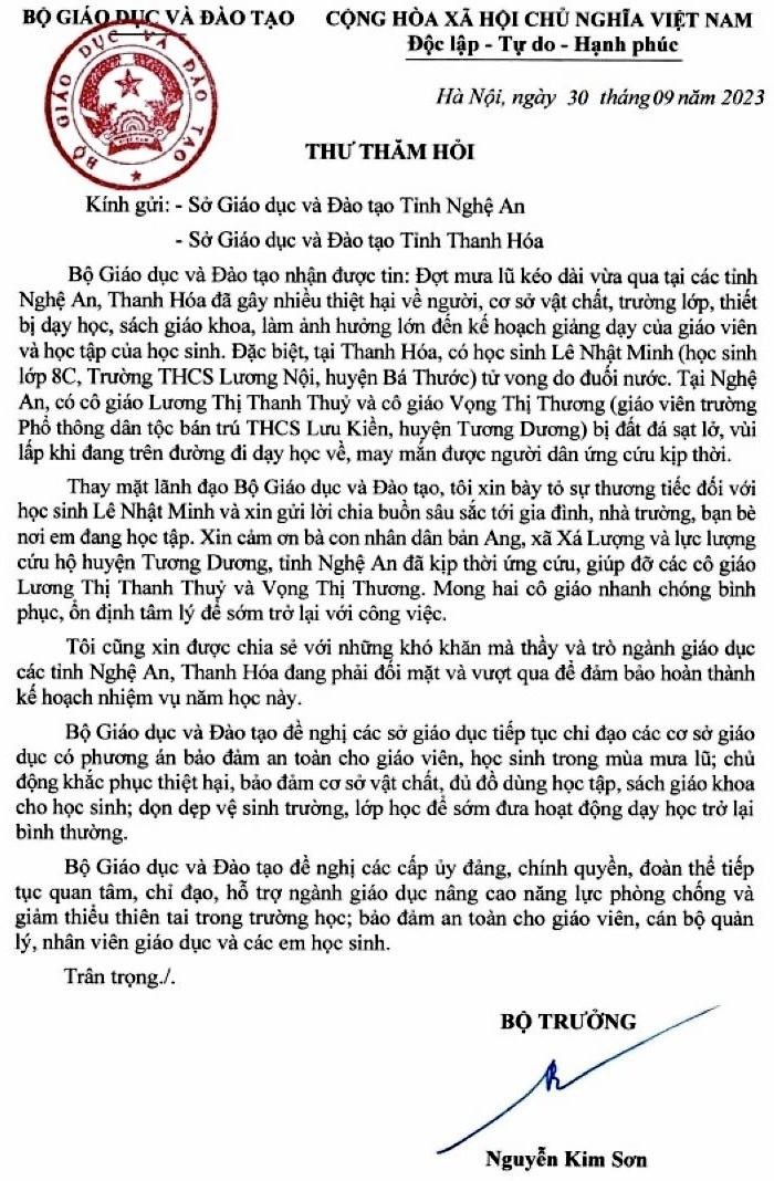 Bộ trưởng Bộ GD&ĐT gửi thư thăm hỏi thầy, trò bị ảnh hưởng bởi mưa lũ