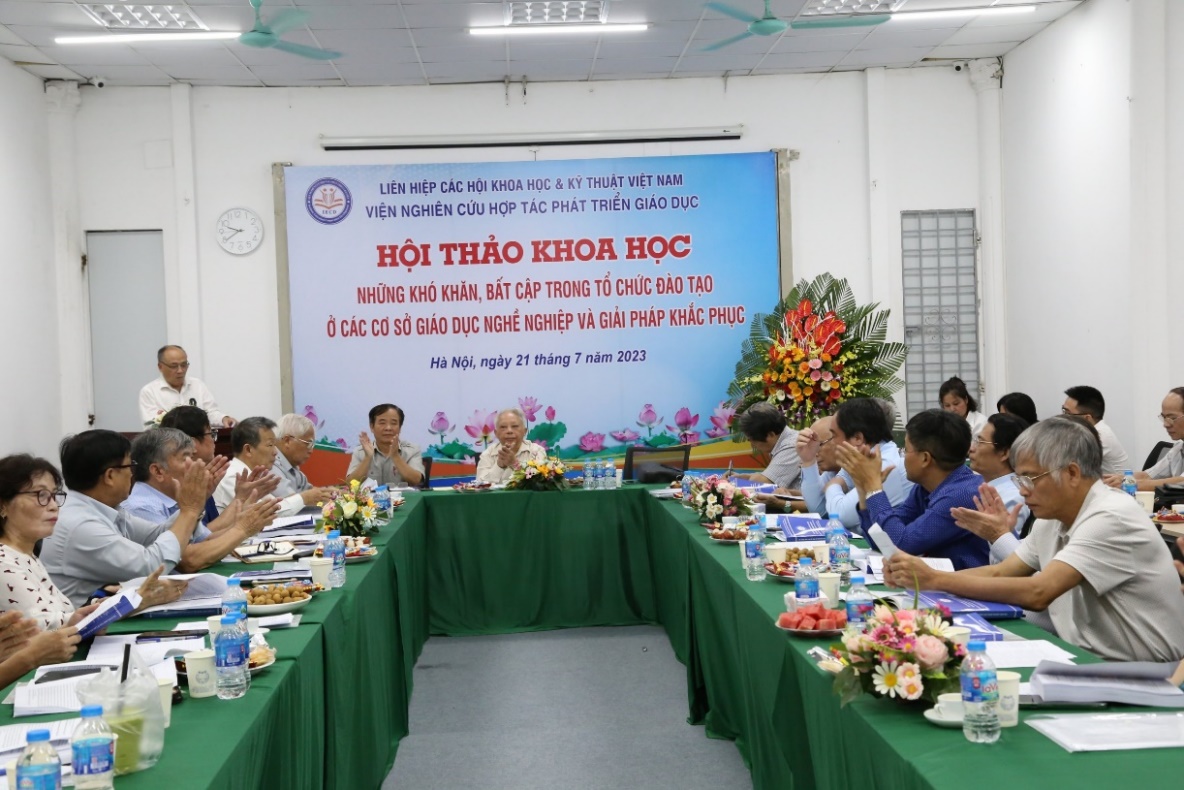 THỰC TRẠNG VÀ GIẢI PHÁP QUẢN LÝ GIÁO DỤC NGHỀ NGHIỆP