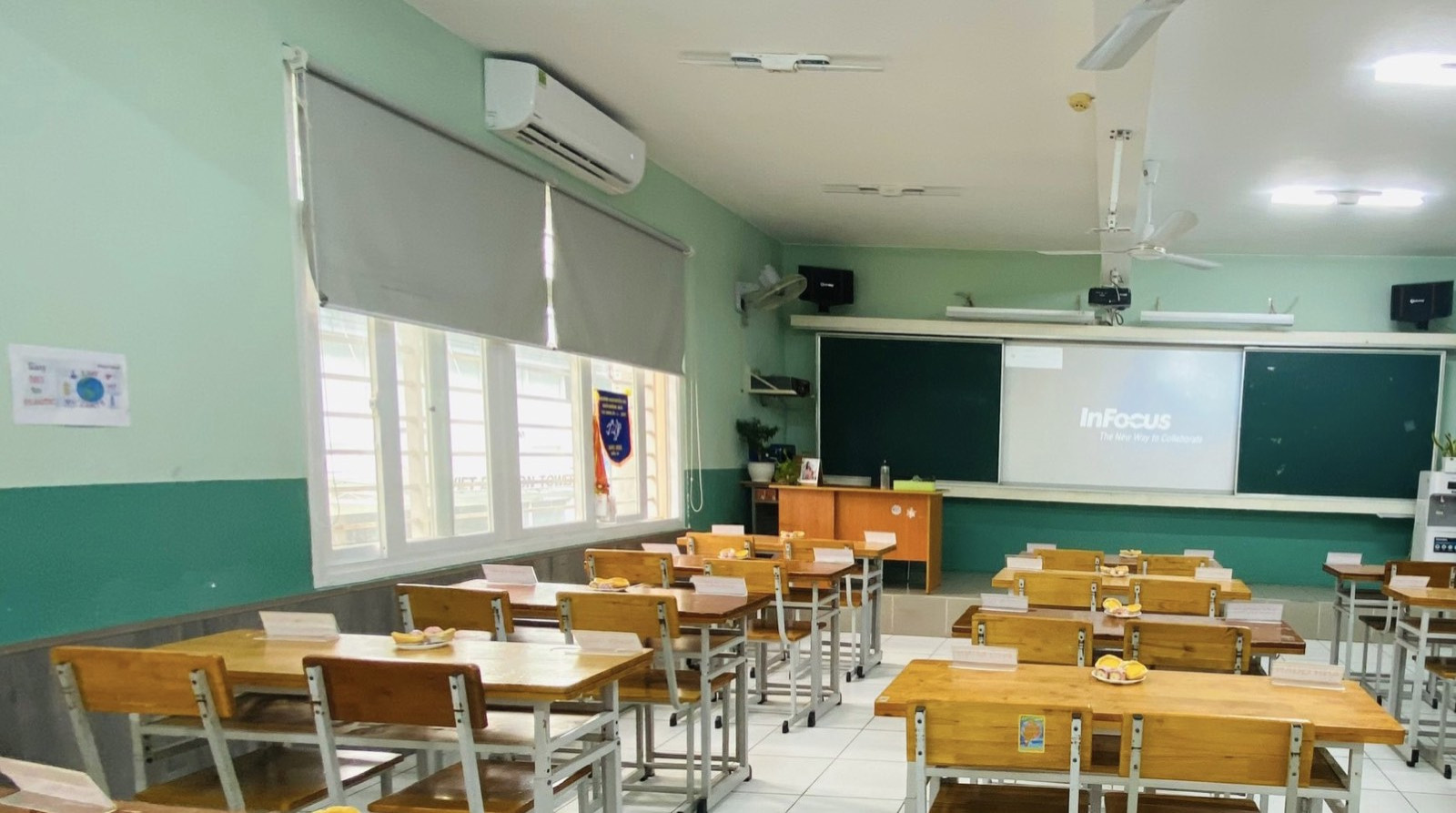 TPHCM: Thu tiền cơ sở vật chất đầu năm và thắc mắc của phụ huynh