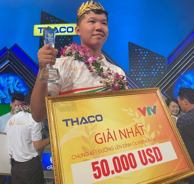 Lê Xuân Mạnh giành Quán quân Đường lên đỉnh Olympia năm 2023
