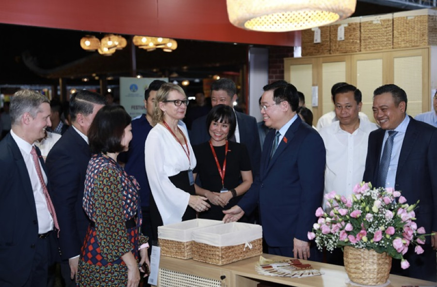 Festival Bảo tồn và phát triển Làng nghề Việt Nam 2023: “Nâng bước” cho tinh hoa Việt vươn xa