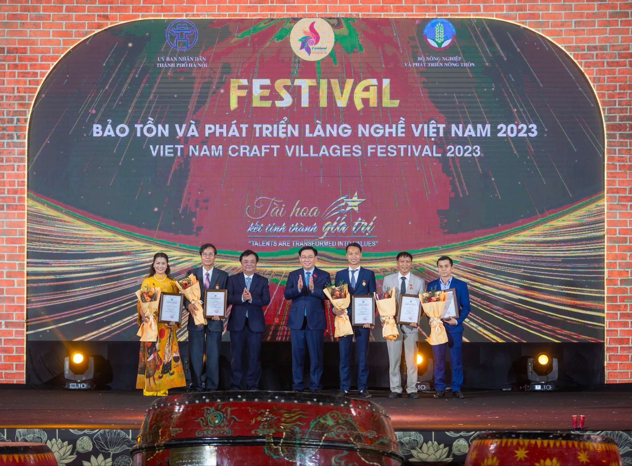 Festival Bảo tồn và phát triển Làng nghề Việt Nam 2023: “Nâng bước” cho tinh hoa Việt vươn xa