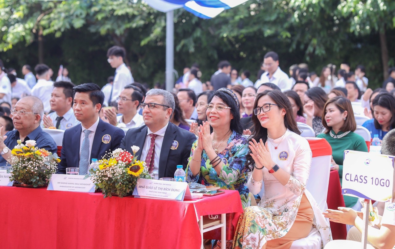 CÔ GIÁO LÊ THỊ BÍCH DUNG – NGƯỜI TRUYỀN CẢM HỨNG VÀ LAN TOẢ NHỮNG GIÁ TRỊ TÍCH CỰC