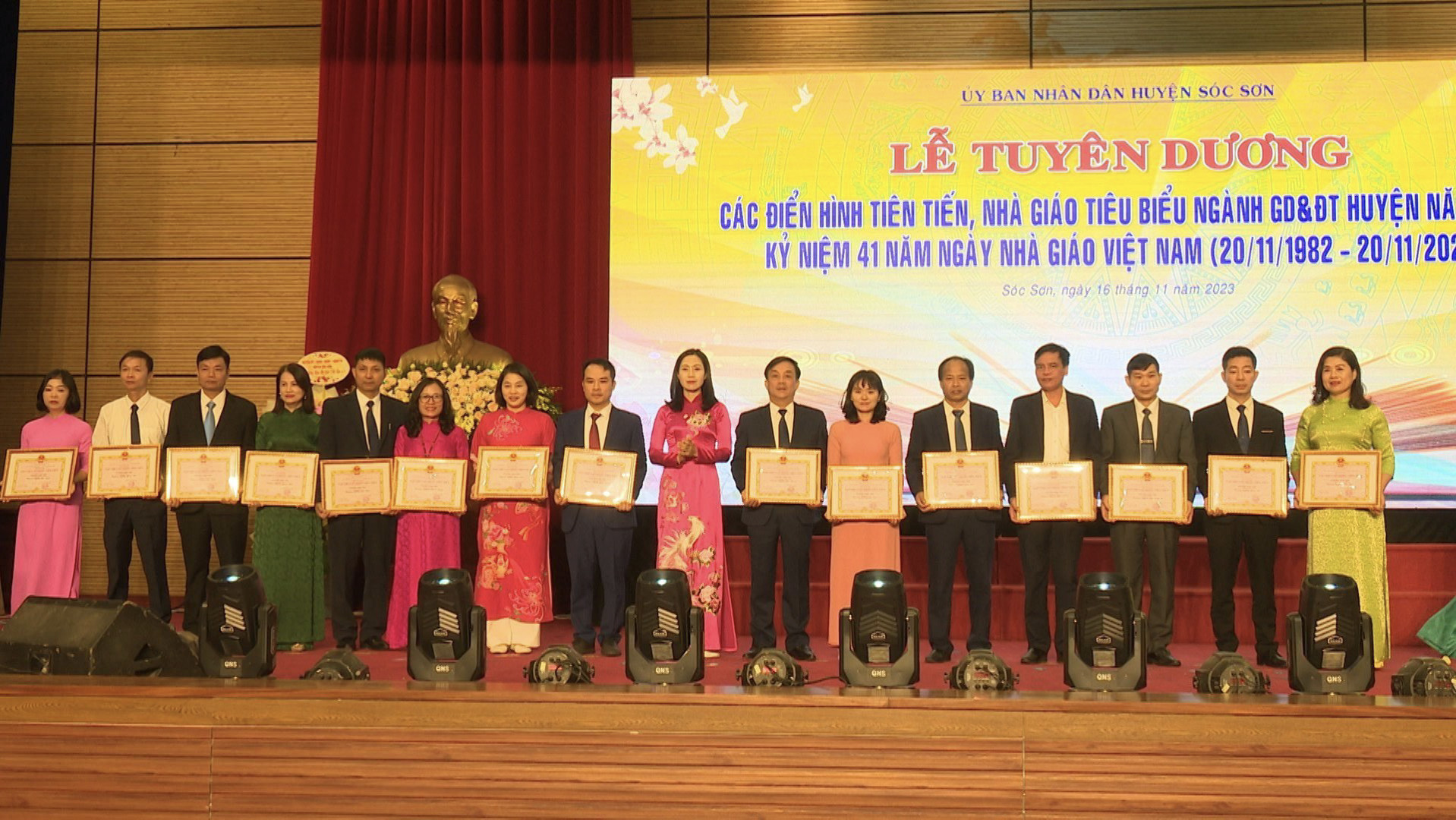 Huyện Sóc Sơn: Tuyên dương, khen thưởng các nhà giáo tiêu biểu năm 2023