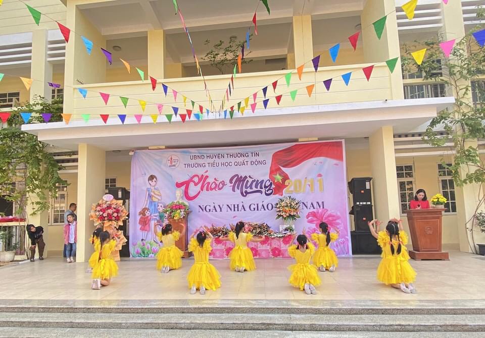 HUYỆN THƯỜNG TÍN THÀNH PHỐ HÀ NỘI BIỂU DƯƠNG THẦY CÔ GIÁO ĐƯỢC NHẬN PHẦN THƯỞNG CAO QUÝ CỦA BỘ TRƯỞNG BỘ GIÁO DỤC ĐÀO TẠO NHÂN NGÀY 20/11 – NGÀY NHÀ GIÁO VIỆT NAM