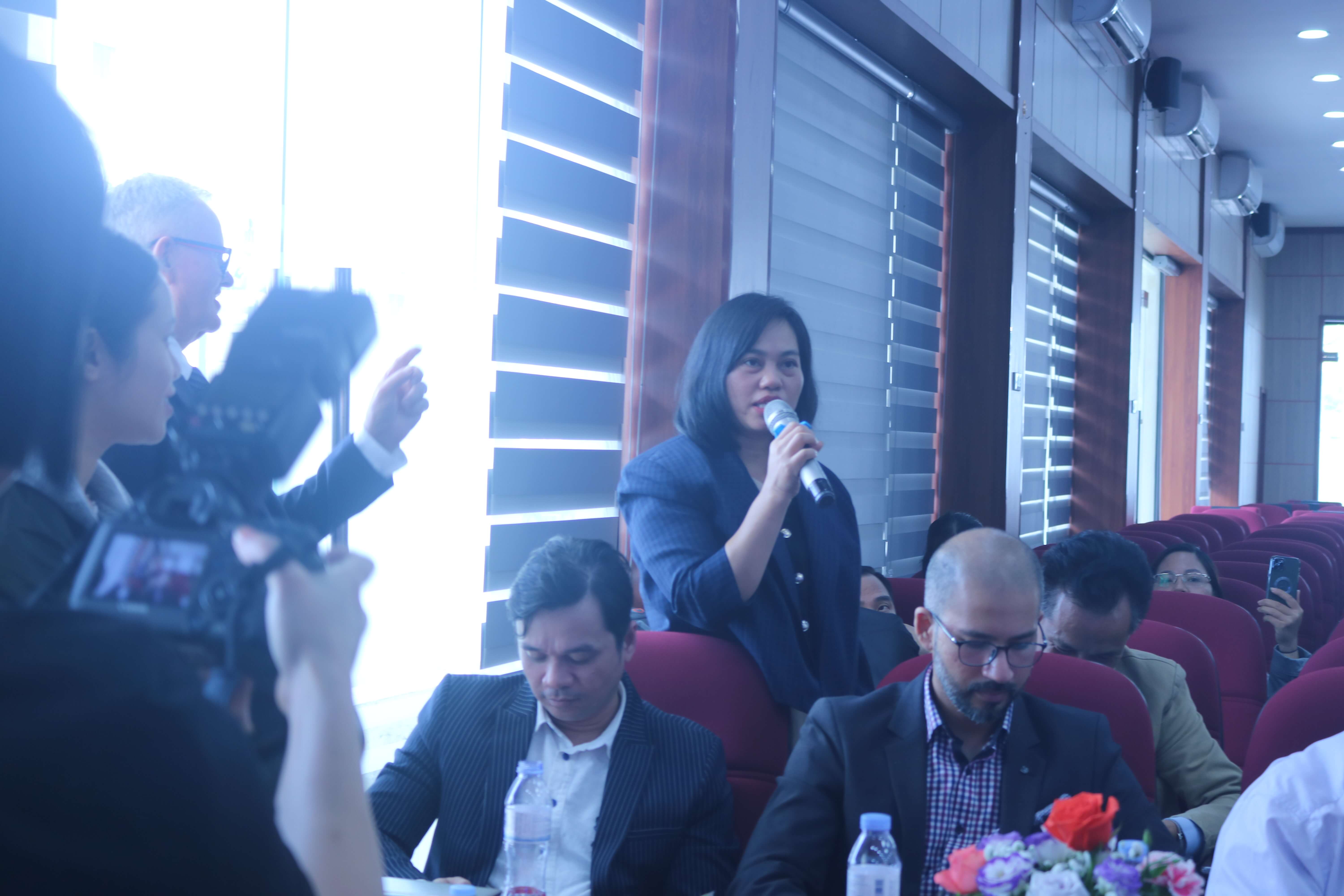 BẠN CÓ NHU CẦU HỌC VÀ ĐỊNH HƯỚNG ĐỊNH CƯ ÚC HÃY ĐẾN VỚI TRƯỜNG CAO ĐẲNG KINH TẾ - KỸ THUẬT THƯƠNG MẠI ĐỂ ĐƯỢC TƯ VẤN ĐẦY ĐỦ NHẤT