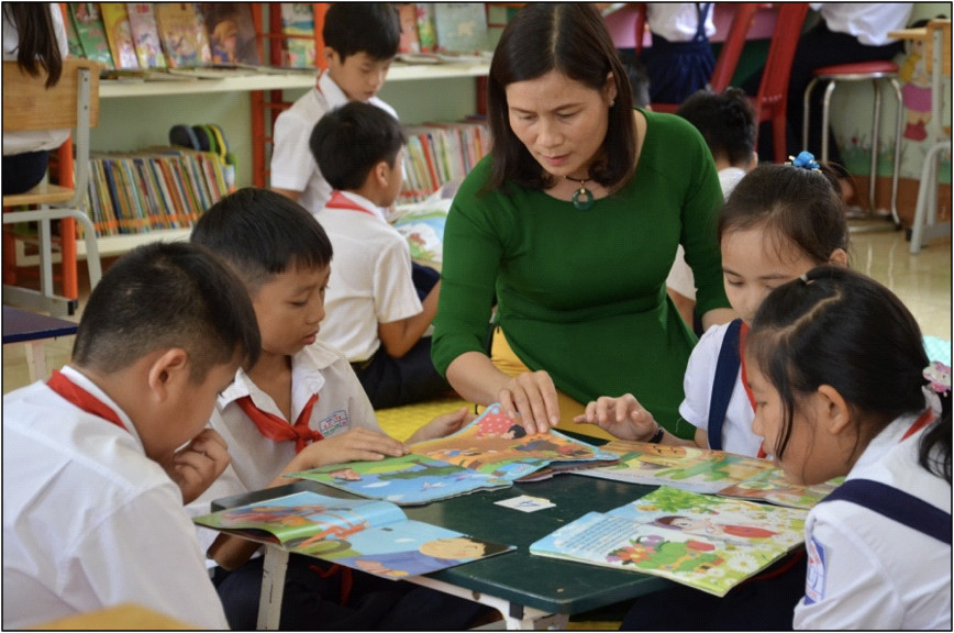 Phải chăng cần quan tâm hơn tới chính sách đãi ngộ đối với nhân viên trường học?