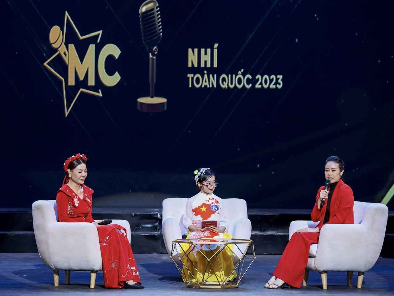 Tìm kiếm tài năng MC nhí Toàn quốc 2023: Lê Đỗ Quyên được khán giả đánh giá là thí sinh có nhiều triển vọng!