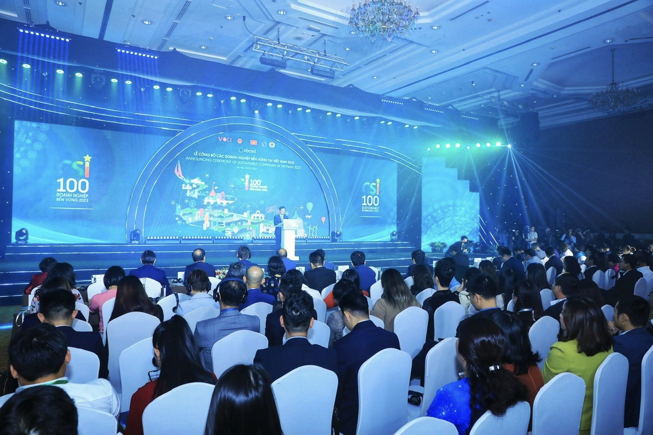 Herbalife Việt Nam nhận giải thưởng Top 10 doanh nghiệp bền vững trong lĩnh vực Thương mại – Dịch vụ