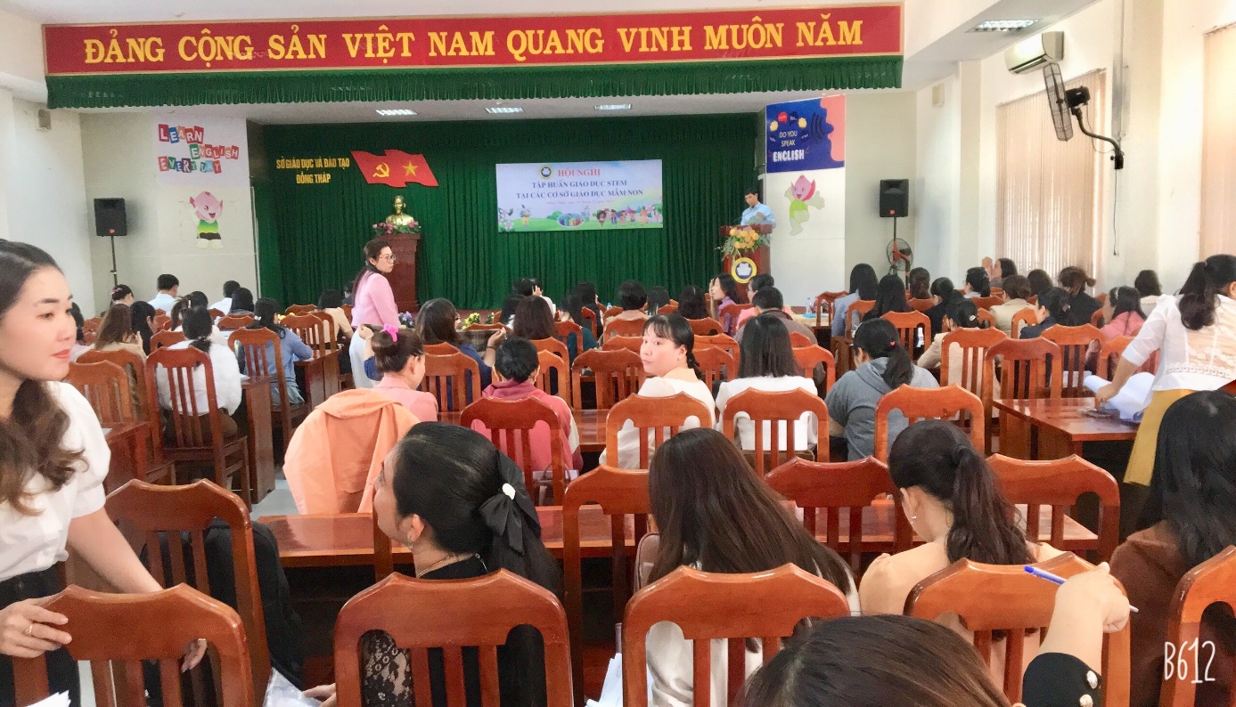 HỘI NGHỊ TẬP HUẤN GIÁO VIÊN MẦM NON TỈNH ĐỒNG THÁP