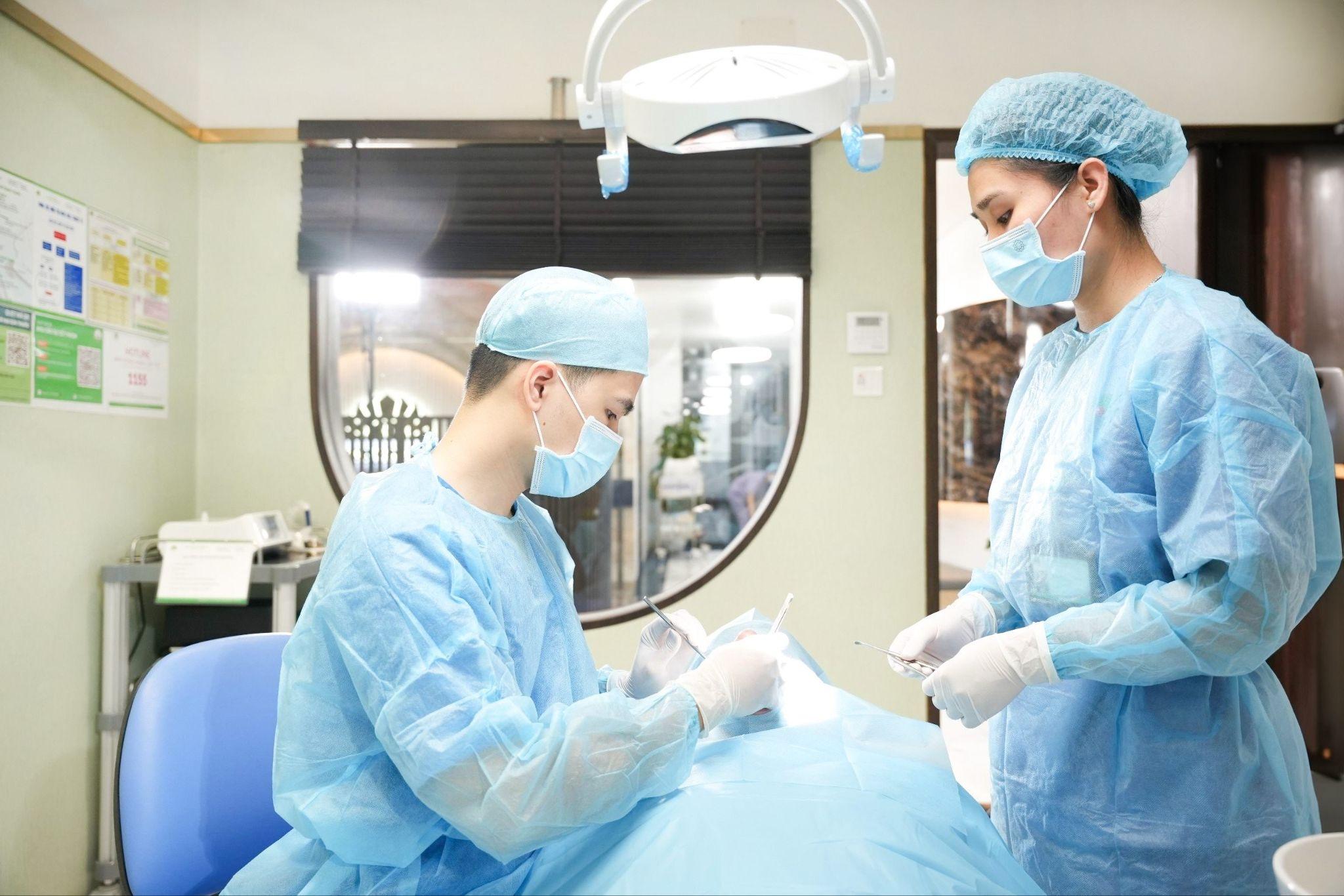 RĂNG HÀM MẶT HỒNG NGỌC 20 NĂM DỰNG XÂY TIÊU CHUẨN NHA KHOA Y TẾ