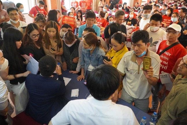 Trung tâm tiếng Anh Englishnow của Shark Thủy đưa ra phương án chuyển đổi và gạt nợ học phí: Các phụ huynh thêm bức xúc