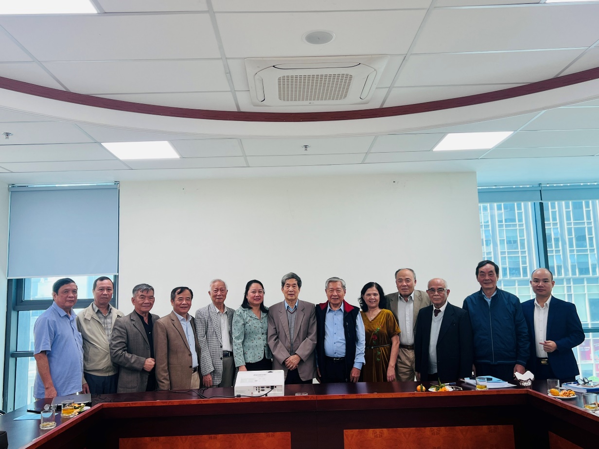 BẢO VỆ ĐỀ TÀI KHOA HỌC “TỔ CHỨC ĐÀO TẠO Ở CÁC CƠ SỞ GIÁO DỤC NGHỀ NGHIỆP HIỆN NAY - NHỮNG KHÓ KHĂN, BẤT CẬP VÀ GIẢI PHÁP KHẮC PHỤC”.