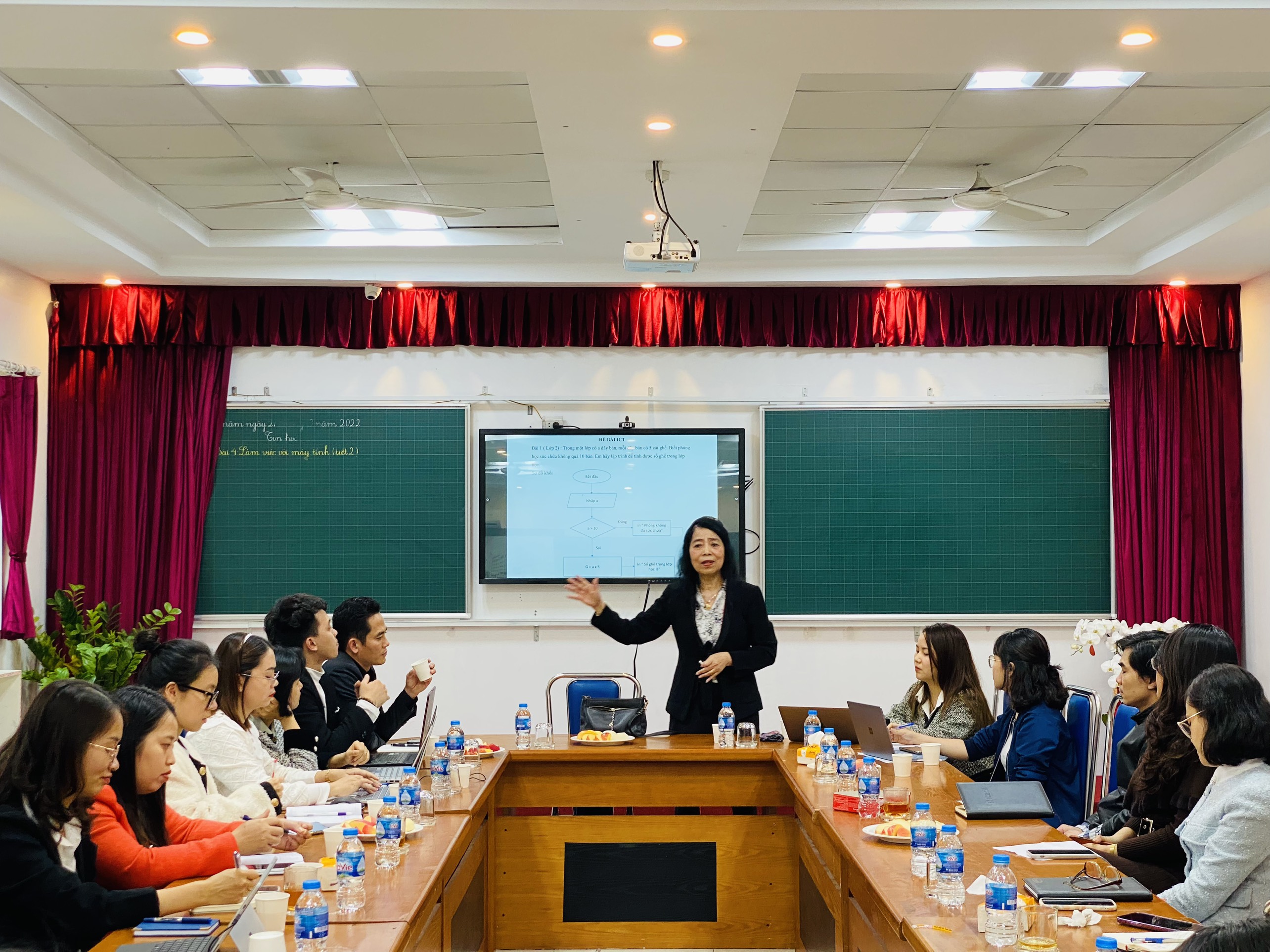 Những trường đầu tiên tại Thủ đô 'thành công' chuyển đổi số