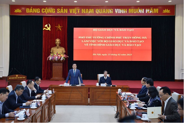 Nóng trong tuần: Công bố tốp 100 trường ĐH trong nước; ChatGPT và giáo dục