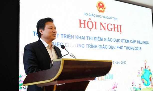 Nóng trong tuần: Công bố tốp 100 trường ĐH trong nước; ChatGPT và giáo dục