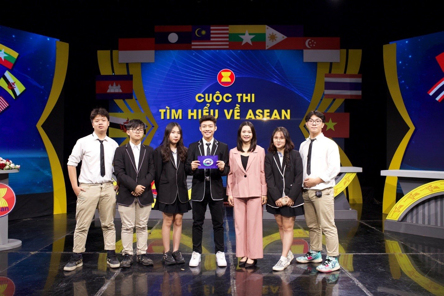 "Nguyễn Gia Nam - Khát vọng và nỗ lực vươn tới đỉnh cao của một chàng trai đa tài lớp 11G0"
