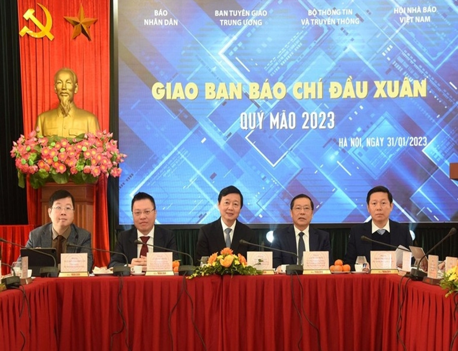 Báo chí phải tạo ra dòng thông tin chủ lưu tích cực, khơi dậy mạnh mẽ tinh thần đoàn kết, đổi mới, sáng tạo