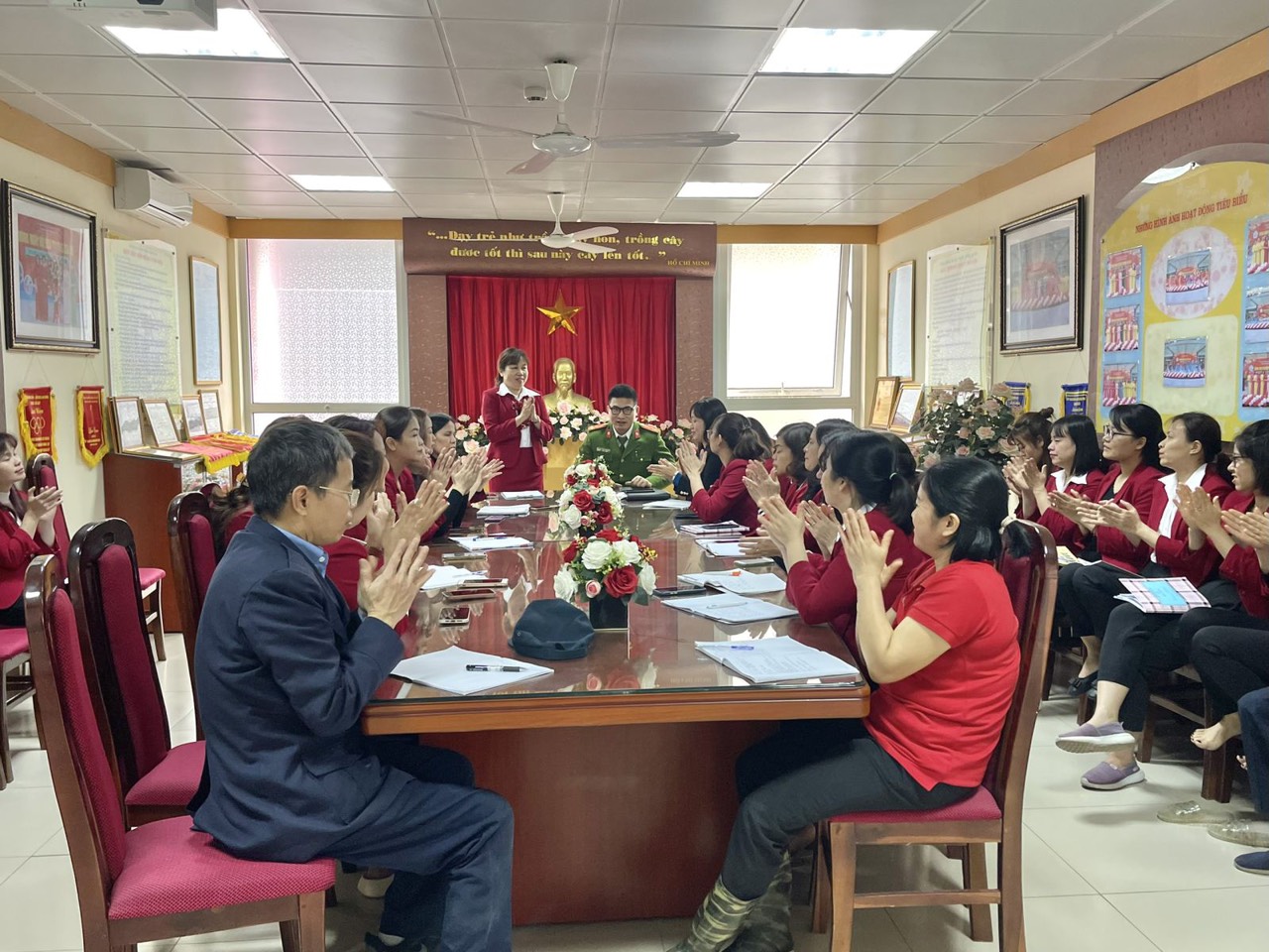Trường MN Ánh Sao – Cầu Giấy: Tổ chức diễn tập phương án PCCC năm học 2022 – 2023