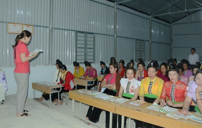 Cần thêm nguồn lực để hỗ trợ xóa mù chữ ở vùng khó