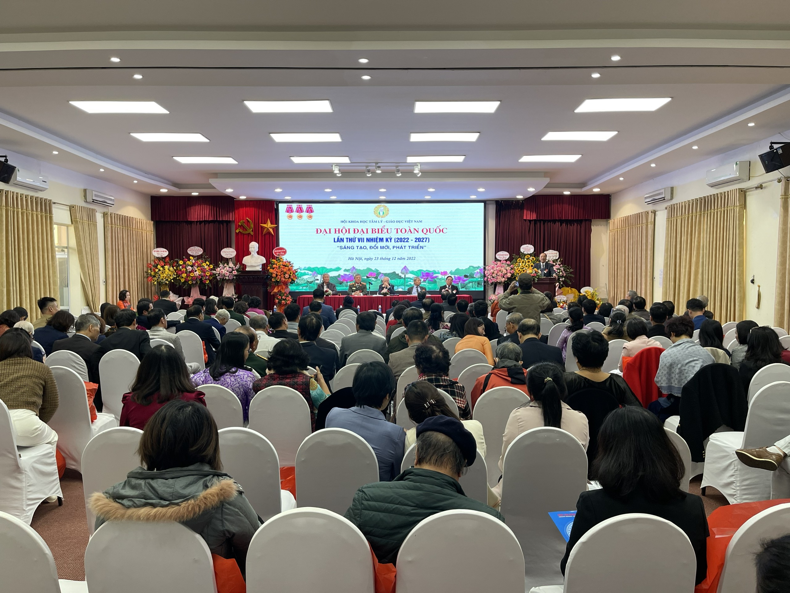 Hội KH Tâm lý-Giáo dục VN: Đại hội lần thứ VII thành công rực rỡ