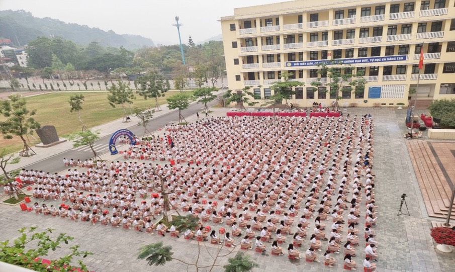 Trải nghiệm Stem “khơi nguồn đam mê sáng tạo” trường THPT số 1 Tp Lào Cai