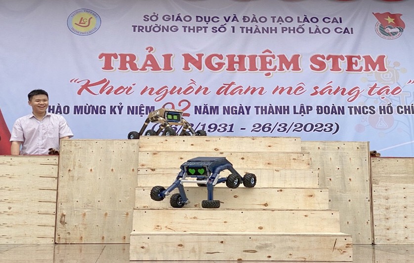 Trải nghiệm Stem “khơi nguồn đam mê sáng tạo” trường THPT số 1 Tp Lào Cai