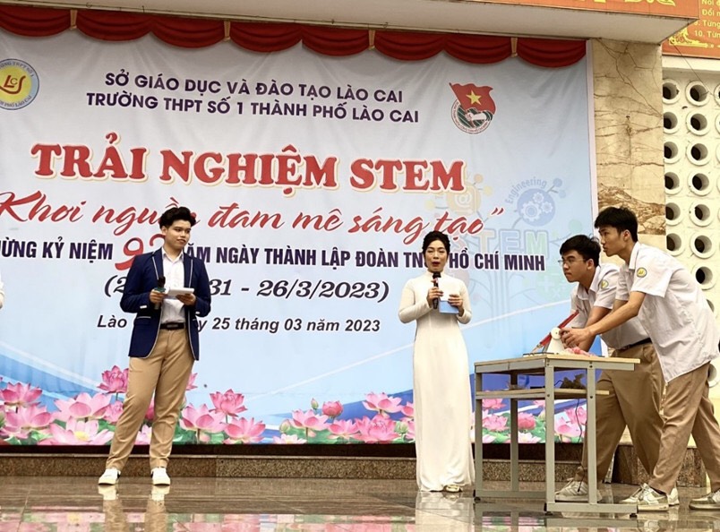 Trải nghiệm Stem “khơi nguồn đam mê sáng tạo” trường THPT số 1 Tp Lào Cai