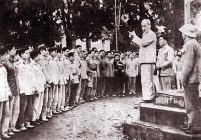 Tư tưởng Hồ Chí Minh về đạo đức và văn hóa Giao tiếp, ứng xử của người Công an nhân dân