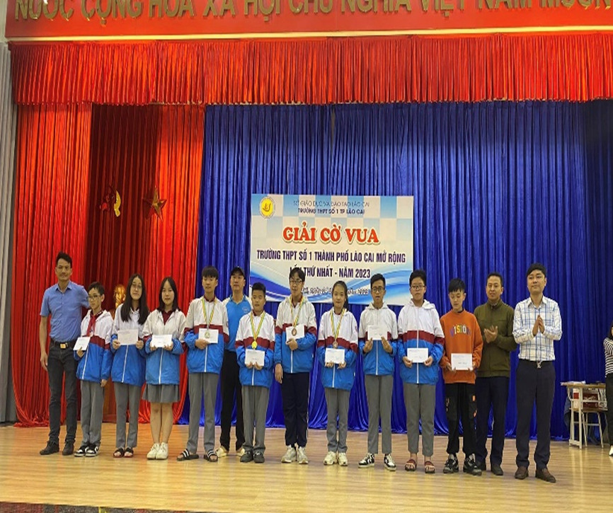 Trường THPT số 1 Tp Lào Cai tổ chức thành công Giải Cờ Vua mở rộng lần thứ nhất